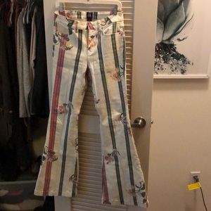 Patterned BDG jeans